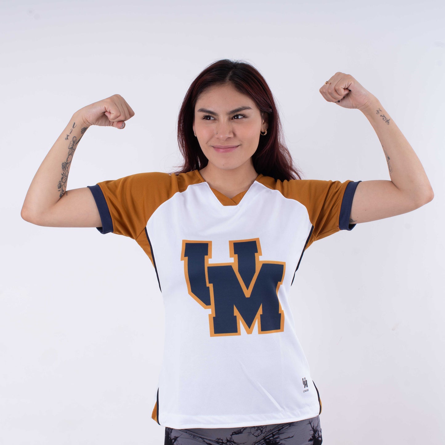 Blusa PUMAS para Dama – Diseño UM, Elegancia Universitaria