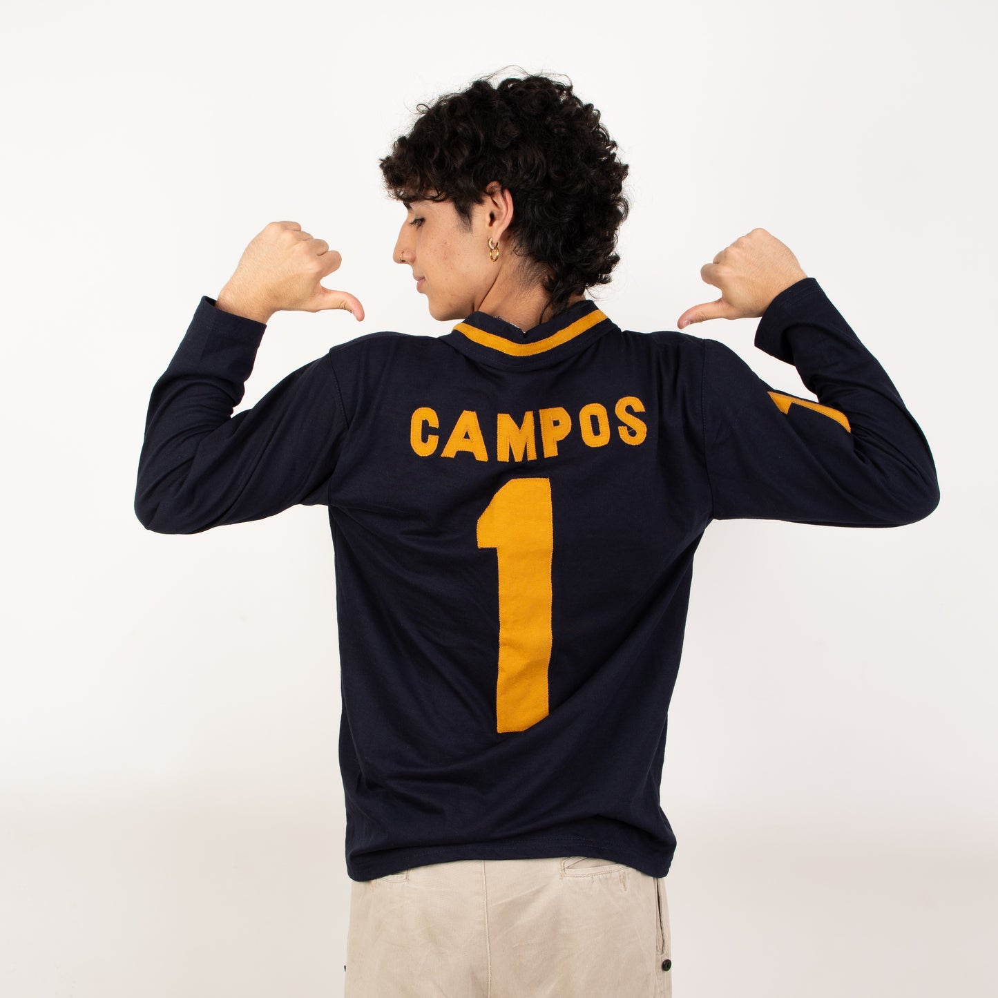 Jersey Retro Campos – Número 1 en Azul Marino y Dorado